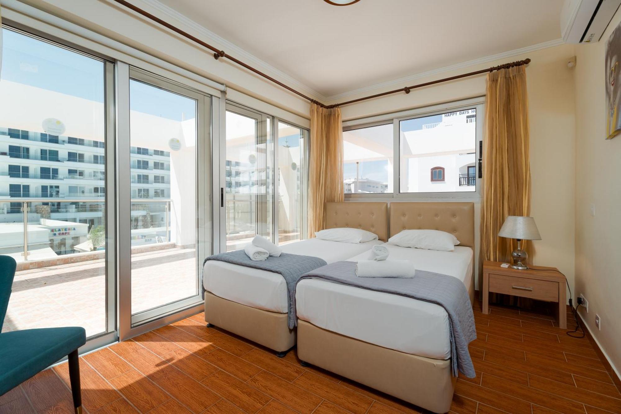Appartement Seafront Protaras